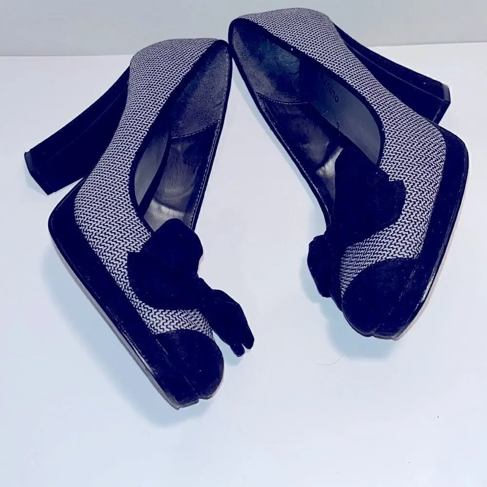 Vintage Ann Marino suede and fabric 4” heels